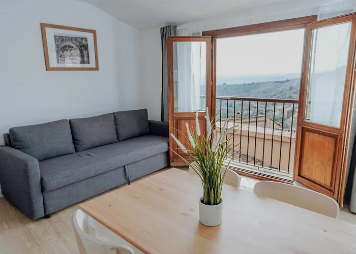 Apartamentos Destino Alquézar