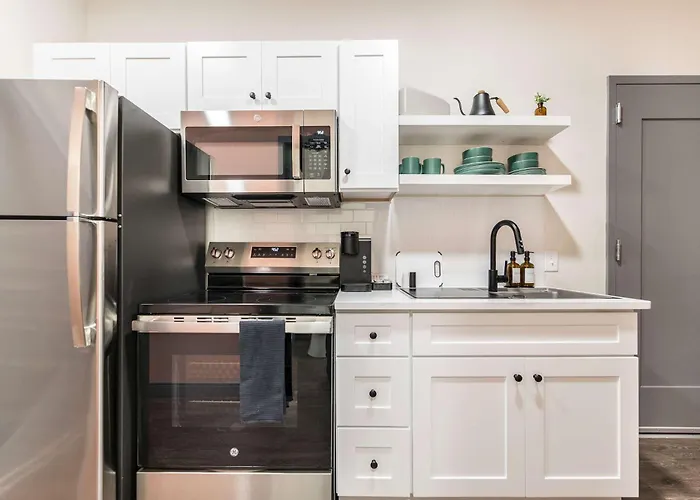 Dual Studio Stay With Ada Features - Walk Score 72