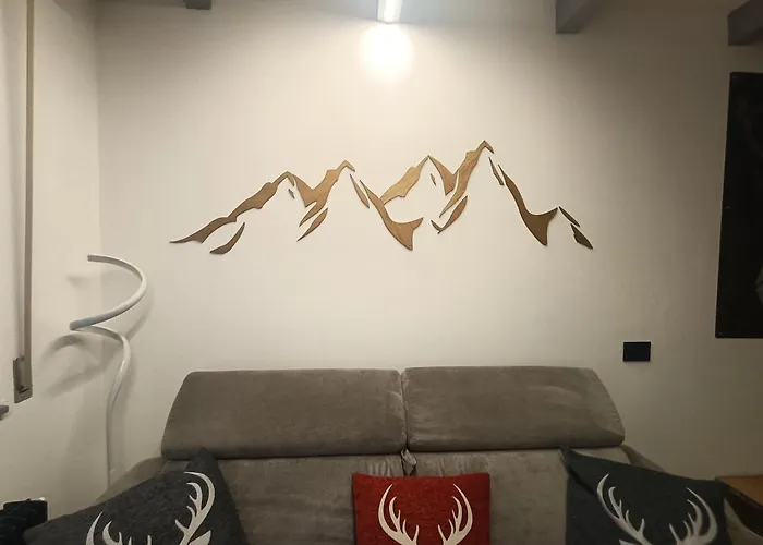 Ak House