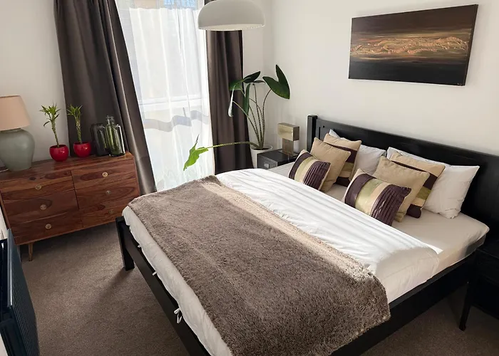 Lombok Apartment Near Old Street,Islington,Angel