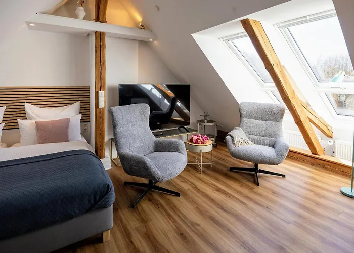 Have-A-Nice-Stay - Helles Dachgeschoss, U-Bahn Nach Hamburg 400M - Baecker & Restaurants 500M - Lidl 800M - Zentrum 1,5Km