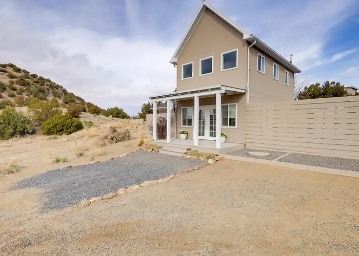 Near Hiking: Dog-Friendly Studio In Los Cerrillos