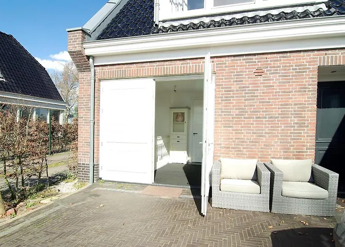 Two Tulips Inn Dutch Retreat