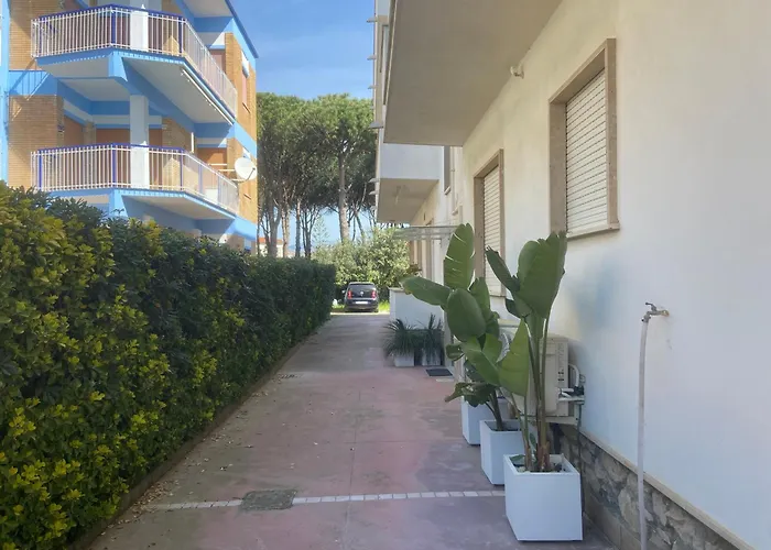 Confortevole Appartamento Tra Spiaggia E Pinete