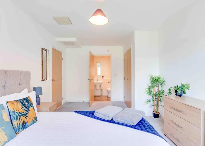 Niche Parkview Apartments