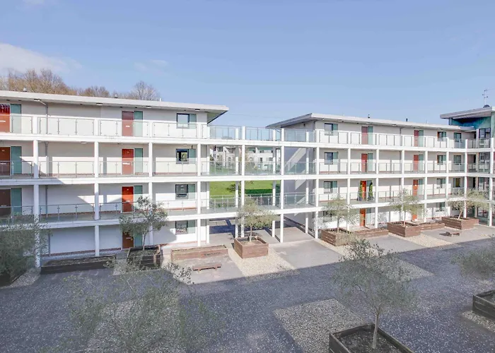 Niche Parkview Apartments