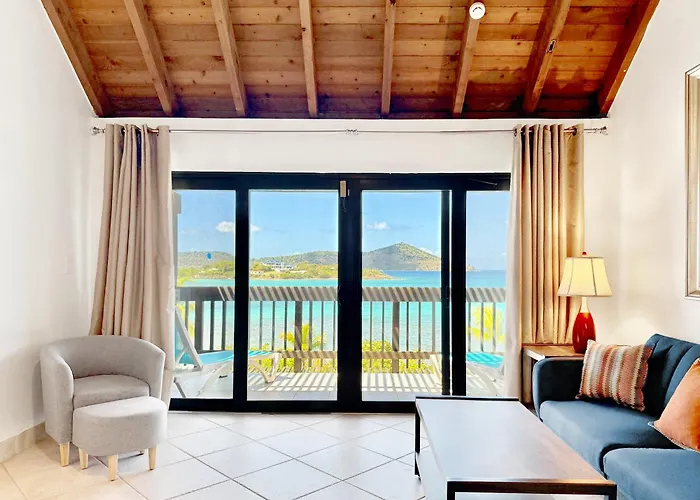 Sapphire Beachfront Renovated Villa 1200 Sf! - Free Wi-Fi
