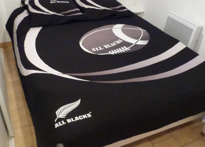Studio Cabine Dans Residence Avec Piscine