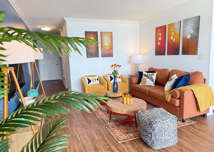 Oceanfront 1 Bed 1 Bath , Parking, Stunning View 337