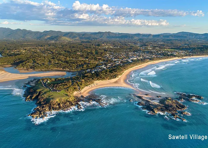 Sand And Sea 1 - Opposite Sawtell'S Main Beach & Steps To Cafes, Restaurants & Boutiques!