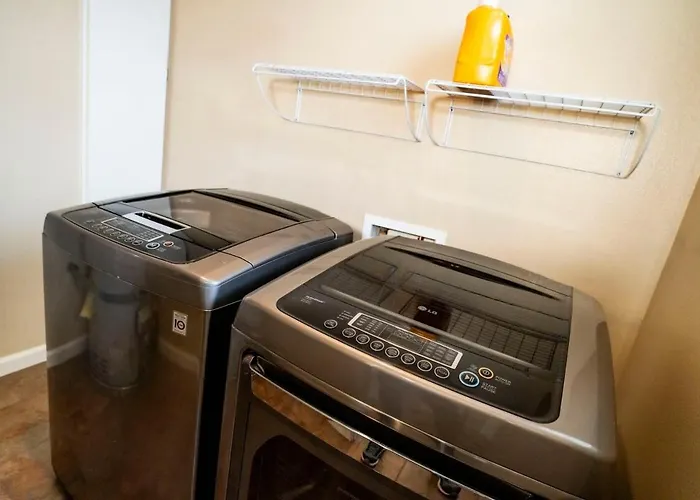 Eat-Sleep-Stroll-Repeat! Walkable Midtown 2Br Home