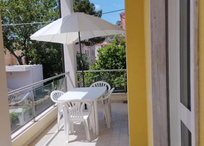 Floriana House
