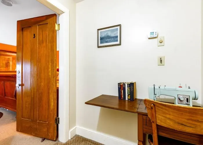 Briarstone Inn Unit 3