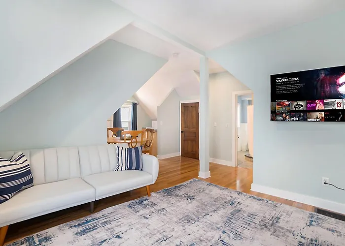 Grand Harbor Apartments Unit 4 - 200