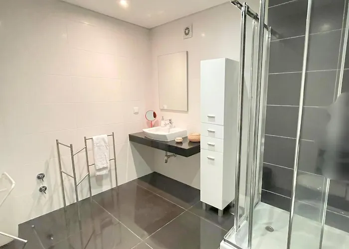 D Wan Deluxe Apartments