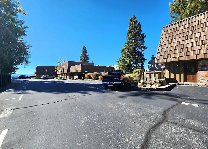 Tahoe Shoreline Retreat - Close To Ski Resorts & Hoa Amenities