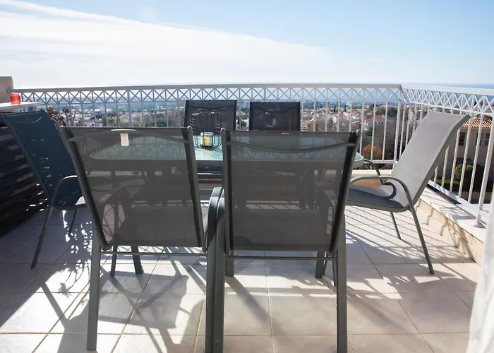 Thalia'S Holiday Apartment In Tala Chorio