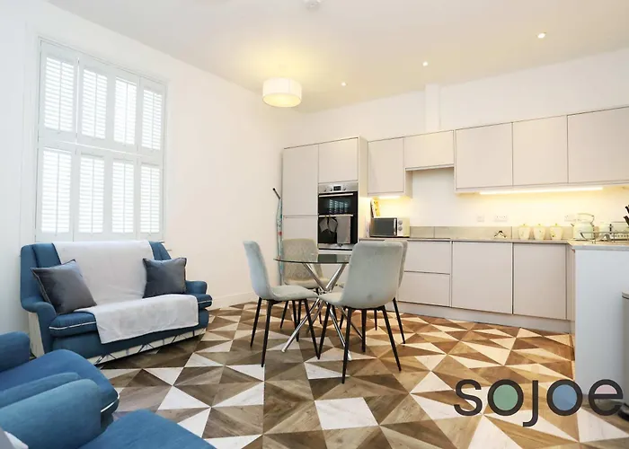 Stunning Victorian Pub Conversion Apartment
