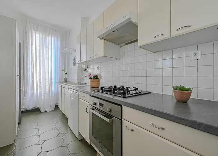 Appartement Spacieux Avec Hamac + Parking Gratuit