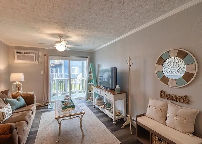 Oceanfront Comfort At Coastal Wonderland