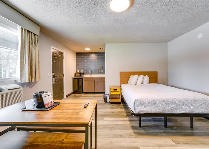1 Mi To Lake Huron Beaches: Pet-Friendly Studio