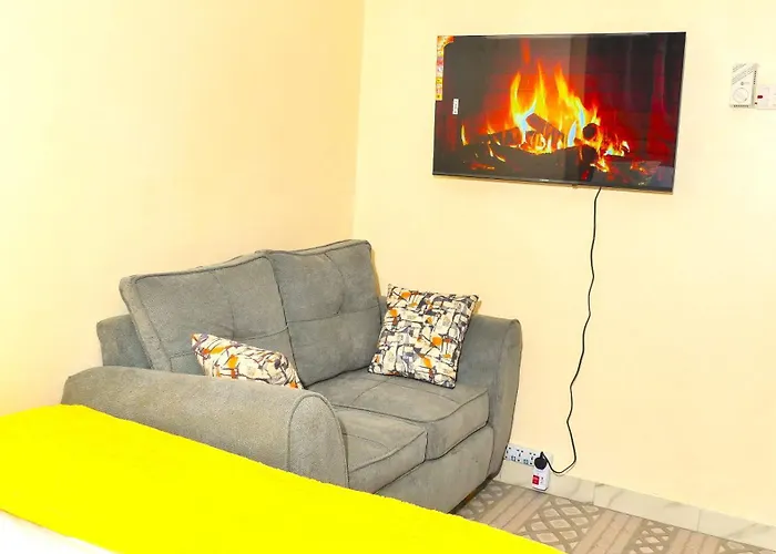 Quiet And Fully Equipped Studio Apartment In Bamburi