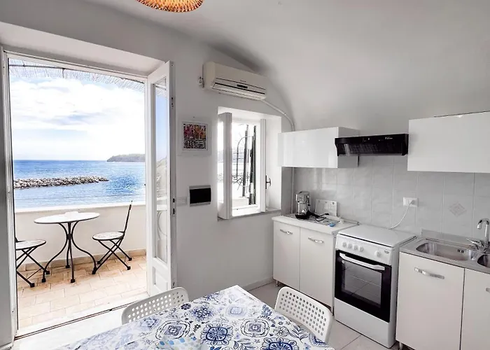 Calilla House By Procida Reserve