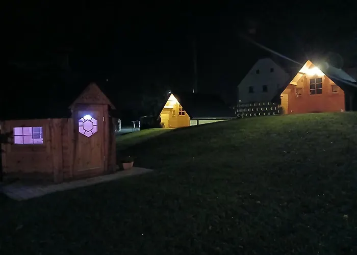 Zittau - Ferienwohnung Frieda Mit Camping Familien, Und Biker Huetten Am Zittauer Gebirge