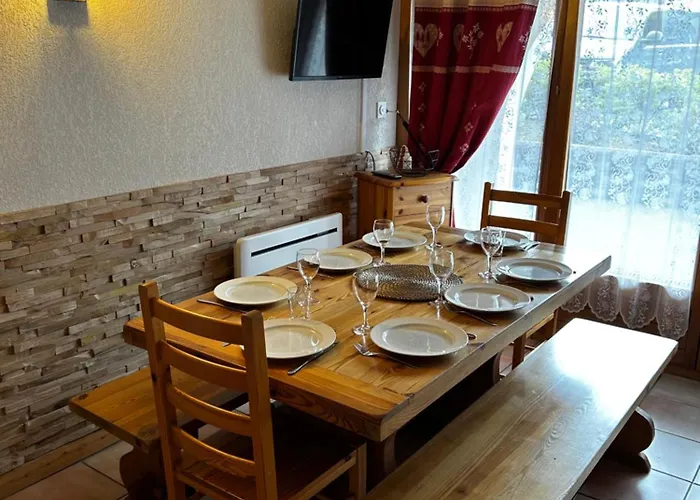 Charmant Appartement 6-8 Personnes Au Coeur Du Village A Proximite Lac Et Pistes De Ski
