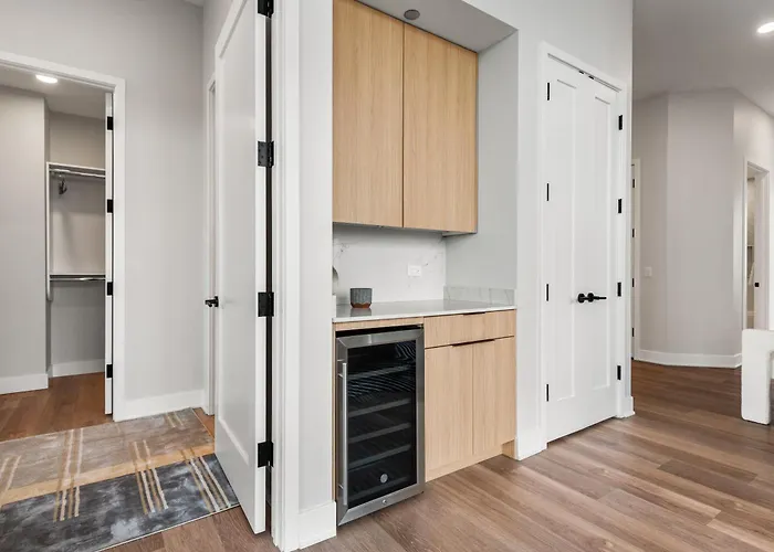 Avenir West Loop Penthouses With Iconic City Views