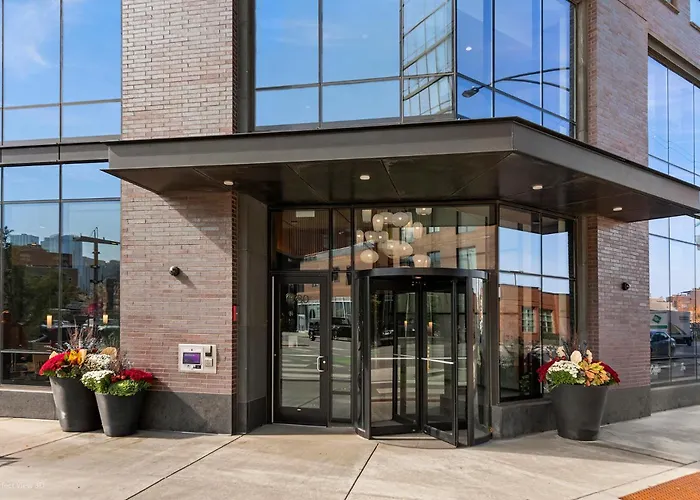 Avenir West Loop Penthouses With Iconic City Views