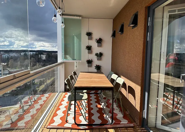 Top Of The Lake - Two Bedrooms, Free Parking