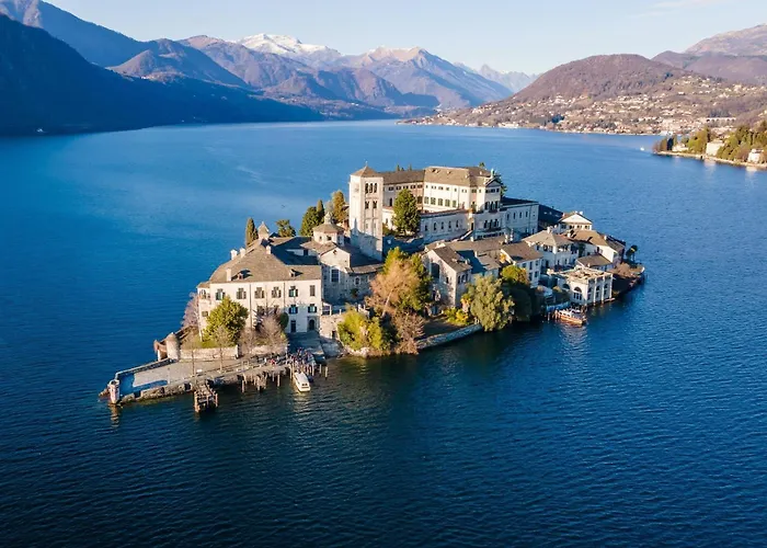 Old Pella: 100M To Lake Orta, Terrace And Views - Happy Rentals