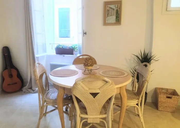 Charmant Appartement Au Coeur Du Village De Fayence