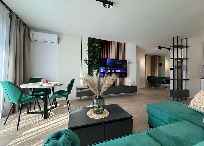 Ava Towers Accommodation 1-2 Bdm By Gap With Parking Option