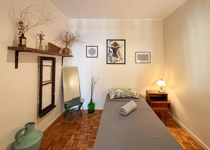 Boho Chic - Private Rooms In Shared Apartment