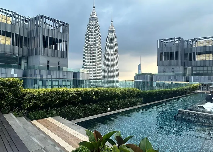Holiday Suites At Star