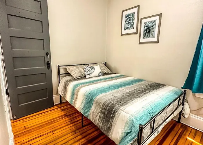 The Red House Albany Ny 4 Bedroom Private Apartment