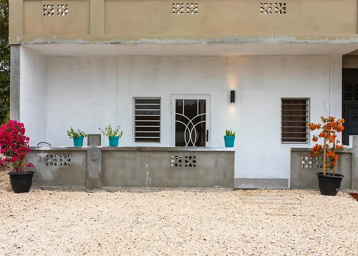 Spacious 2 Bedroom Unit With Concierge