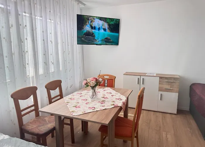 Gemuetliches, Renoviertes Appartement In Uniklinik- & City- Naehe Mit Klimaanlage