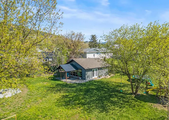 Okangan Sunset Bungalow