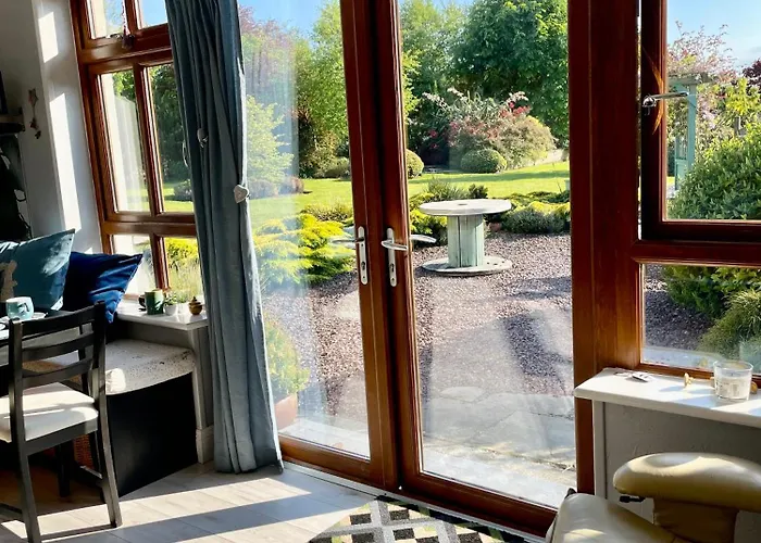 The Conifers Studio Apartment With Private Garden