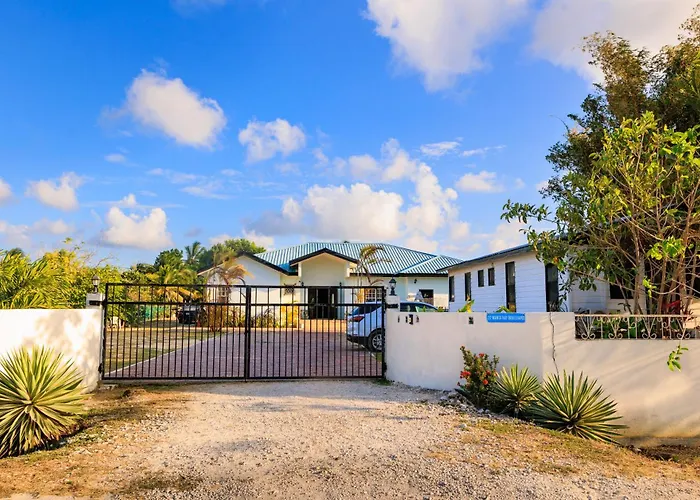 Apartment With Complimentary Ride To Airport - Altun Ha Unit Ladyville Airport Belize City