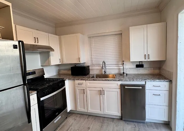 Best Location In Exuma - George Town
