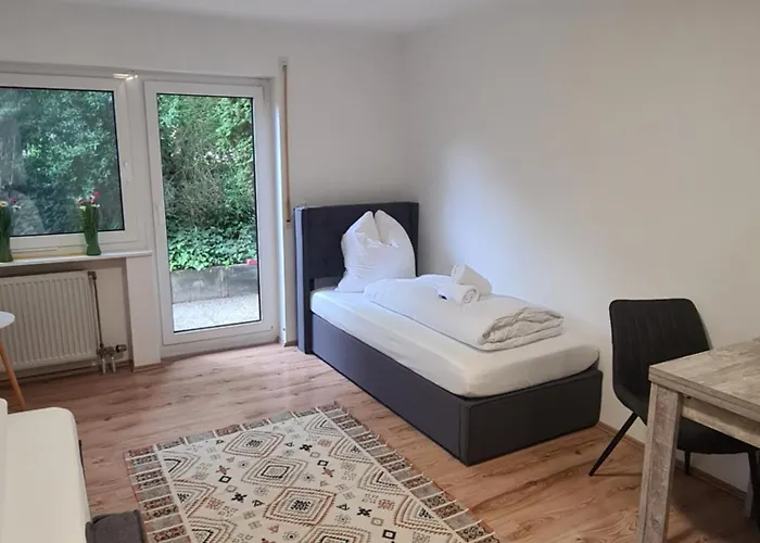 Wellandhome Aalen - Business Apartment - 4 Single Beds