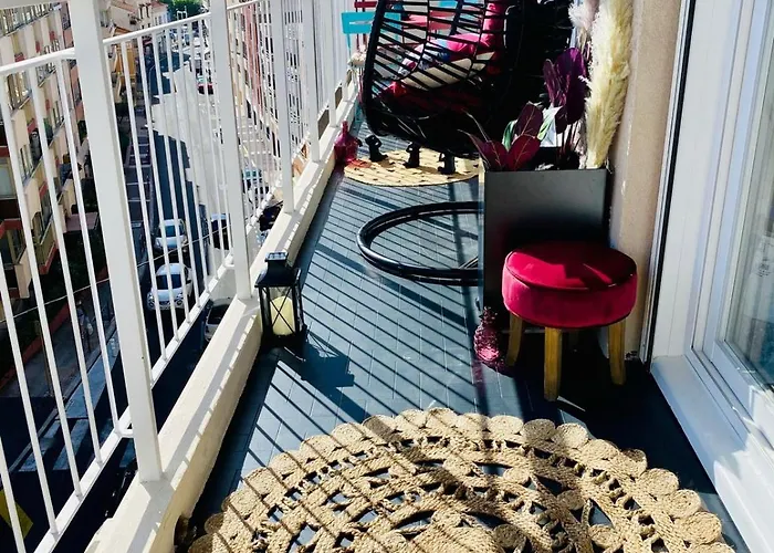 Appartement Avec Balcon Proche Du Port Saint-Raphael