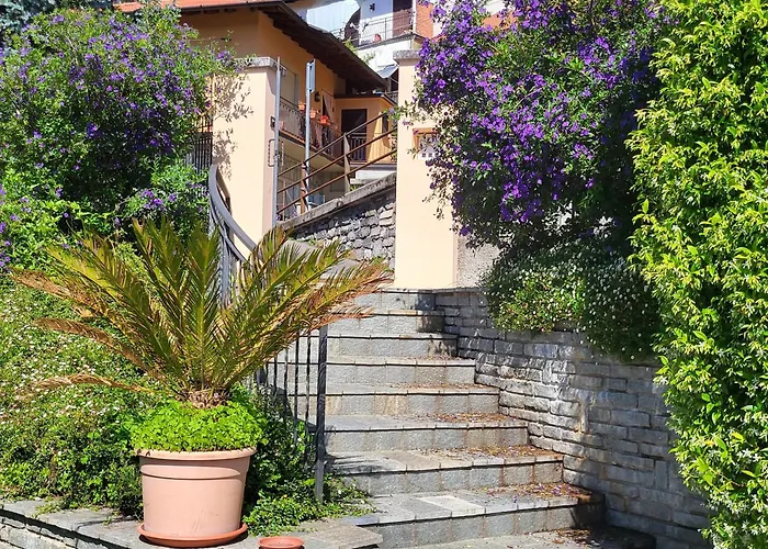 Casa Intignano - Appartamento Con Terrazzo Vista Lago
