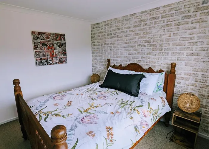 Gloucester - 2 Bedroom Apartments