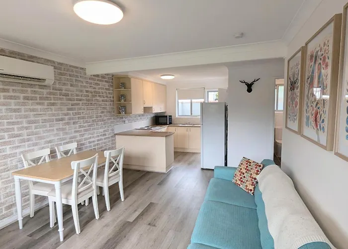 Gloucester - 2 Bedroom Apartments
