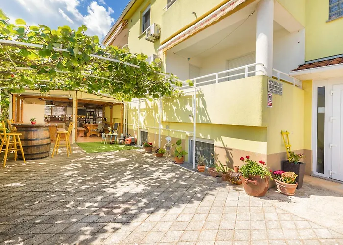 Apartments Ana-Maria